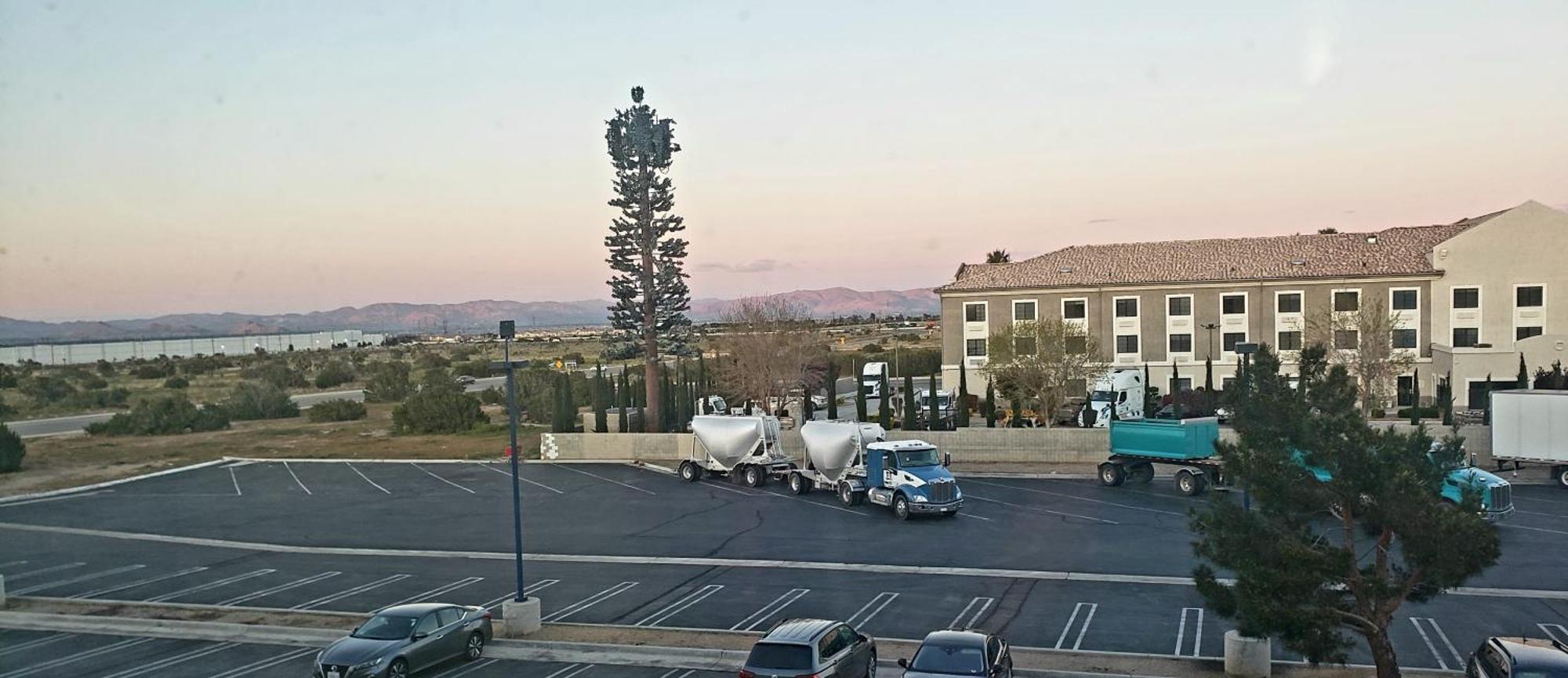Motel 6-Hesperia, Ca - West Main Street I-15 מראה חיצוני תמונה