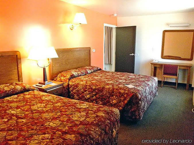 Motel 6-Hesperia, Ca - West Main Street I-15 מראה חיצוני תמונה